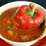 Hearty Stuffed Pepper Soup: Easy Crock Pot Comfort Meal