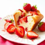 Sweet Summer Bliss: Fresh Strawberry Pound Cake Recipe