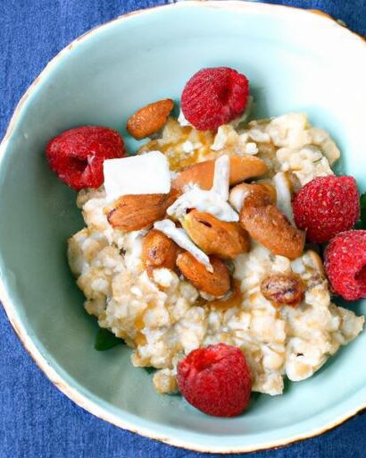 Sweet Mornings: Honey Almond Overnight Oats with Berries
