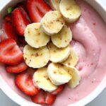 Blend Bliss: The Ultimate Strawberry Banana Smoothie Bowl Guide
