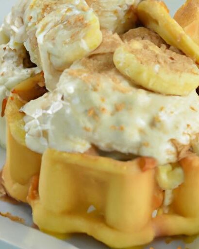 Delight in Classic Banana Pudding with Crunchy Vanilla Wafers