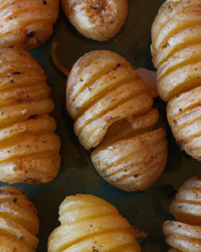 Crisp & Flavorful: Garlic Herb Hasselback Potatoes Guide
