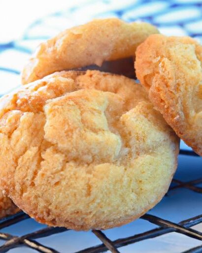 Fusion Feast: Thai Green Curry Mac & Cheese with Crispy Shallots