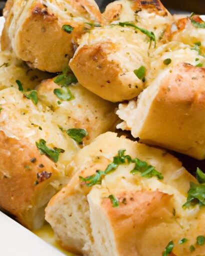 Irresistible Cheesy Pull-Apart Garlic Bread Recipe Guide