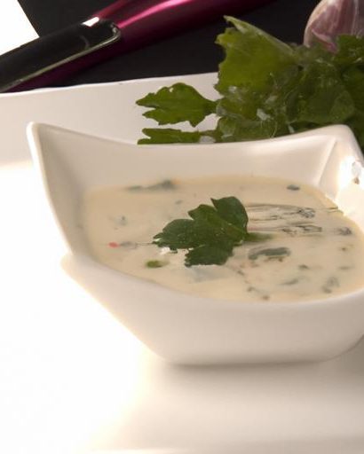 5-Ingredient Creamy Garlic Sauce: Simple, Rich & Delicious